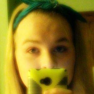 Meet your Posher, Abby